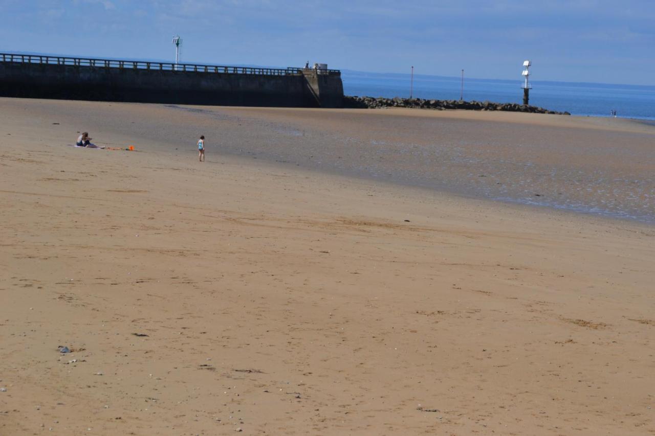 Gite "Au P'Tit Tourois" De Plain-Pied Tout Confort Avec Veranda Proche D'Omaha Beach Et De Bayeux Accueillant Les Animaux Bagian luar foto