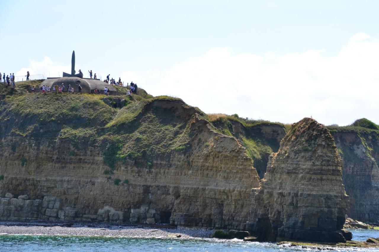 Gite "Au P'Tit Tourois" De Plain-Pied Tout Confort Avec Veranda Proche D'Omaha Beach Et De Bayeux Accueillant Les Animaux Bagian luar foto
