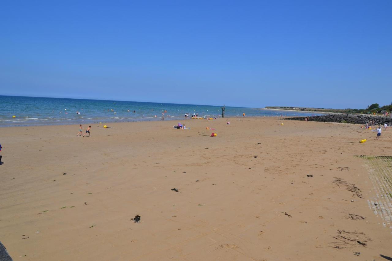 Gite "Au P'Tit Tourois" De Plain-Pied Tout Confort Avec Veranda Proche D'Omaha Beach Et De Bayeux Accueillant Les Animaux Bagian luar foto