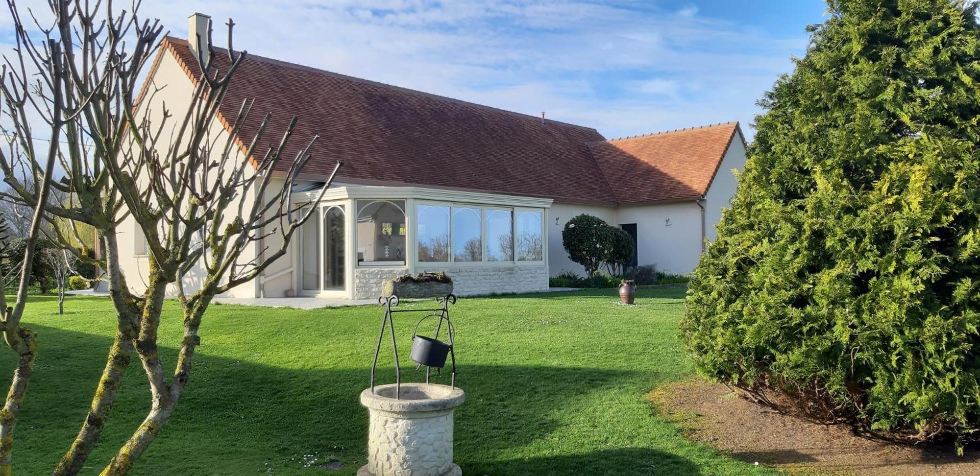 Gite "Au P'Tit Tourois" De Plain-Pied Tout Confort Avec Veranda Proche D'Omaha Beach Et De Bayeux Accueillant Les Animaux Bagian luar foto